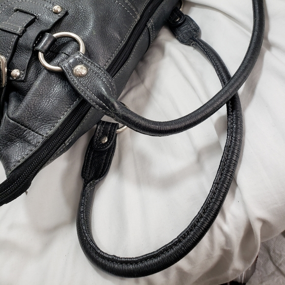 A9,959 Etienne Aigner Shoulder Bag Black Leather - Picture 3 of 4